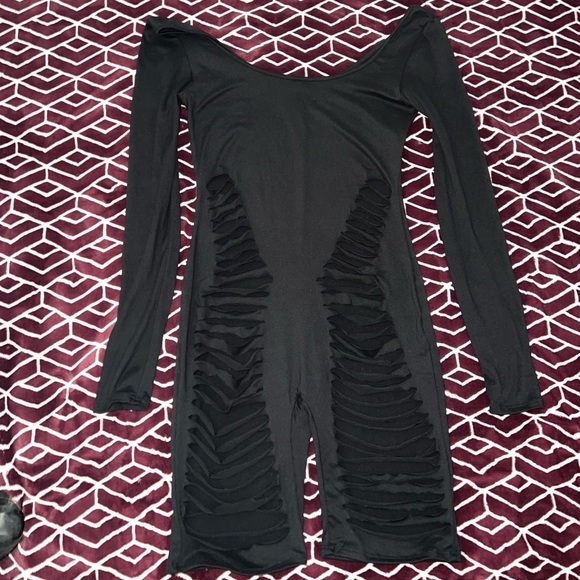 Long Sleeve Romper - Picture 4 of 5